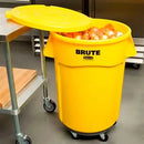 Tapa BRUTE® 121 L Amarilla Rubbermaid Commercial FG263100YEL